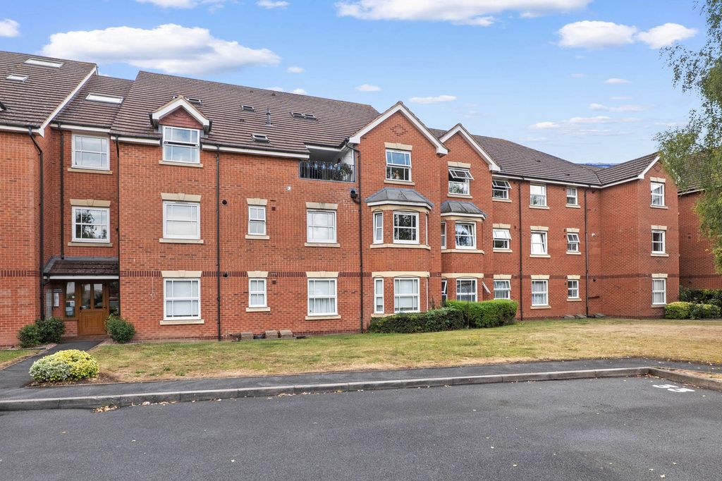 Property photo 1 of 16