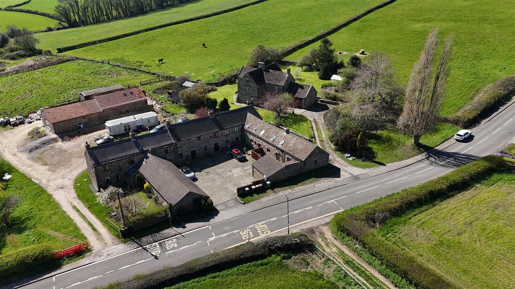 Property photo 3 of 34 Dji_20260407134104_0264_D.Jpg