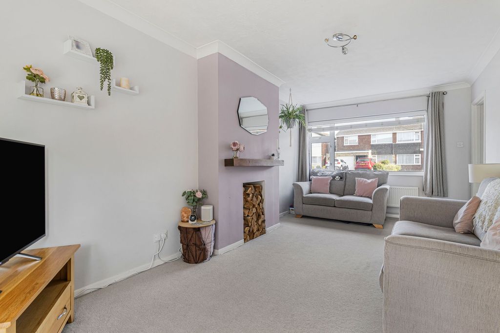 Property photo 2 of 16