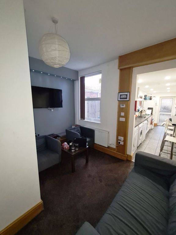 Property photo 3 of 12 Photo 12