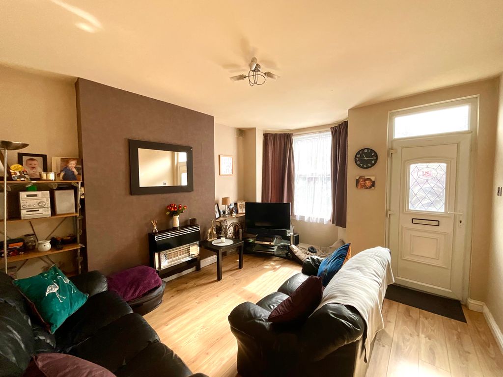 Property photo 3 of 15 Img_7858