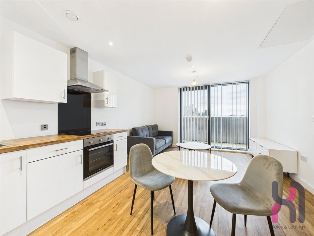 Property photo 1 of 10 Picture No. 05