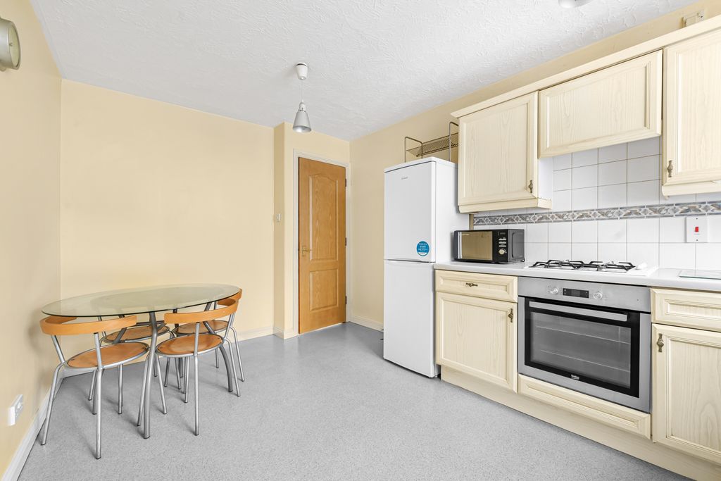 Property photo 1 of 12 6_70086