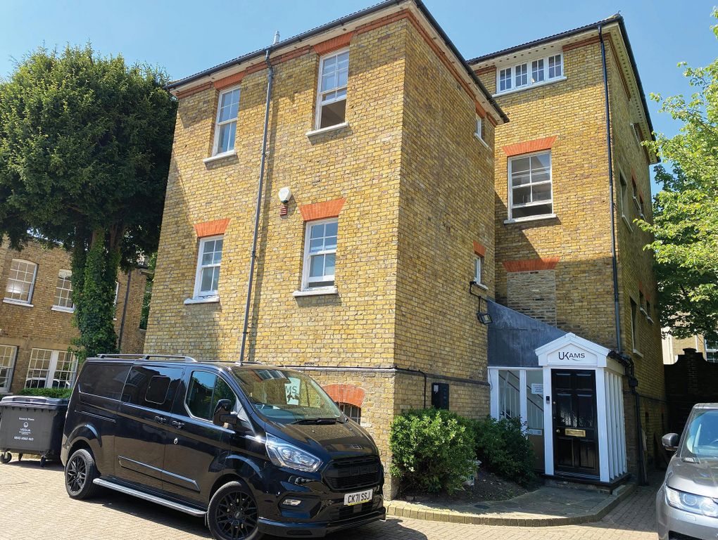 Property photo 1 of 6 Ukamshousemain.Jpg