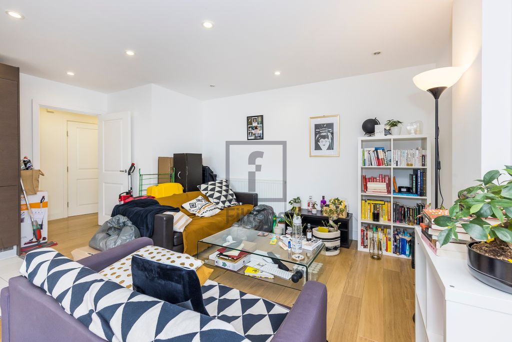 Property photo 2 of 10