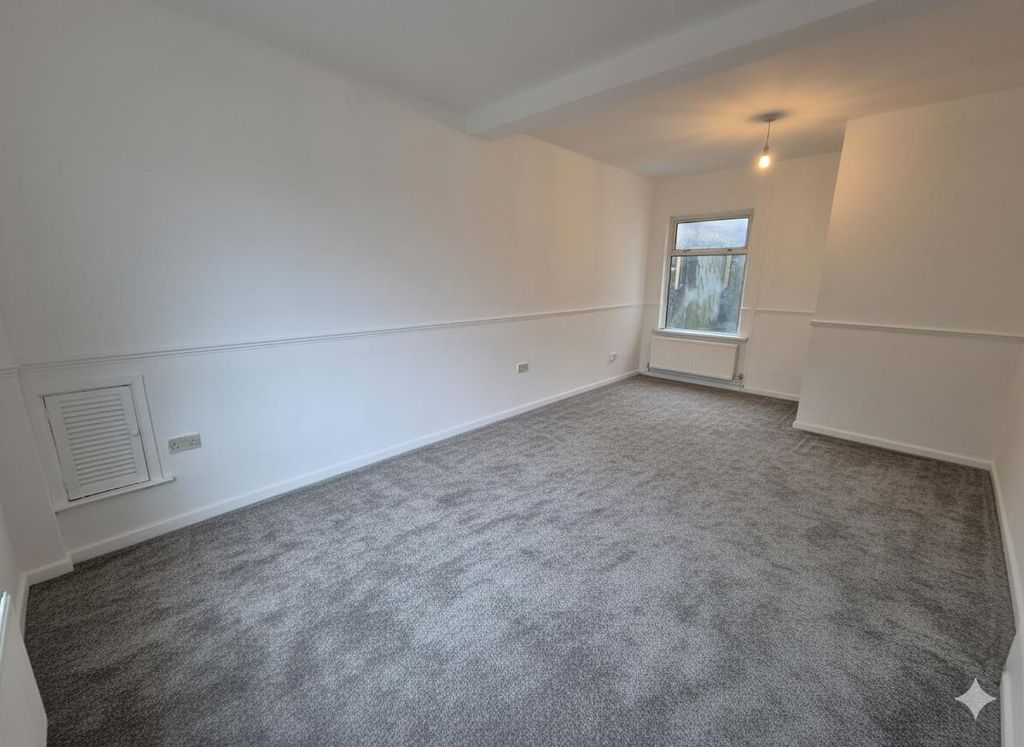 Property photo 3 of 12 Noel Terrace Edits (8).Png