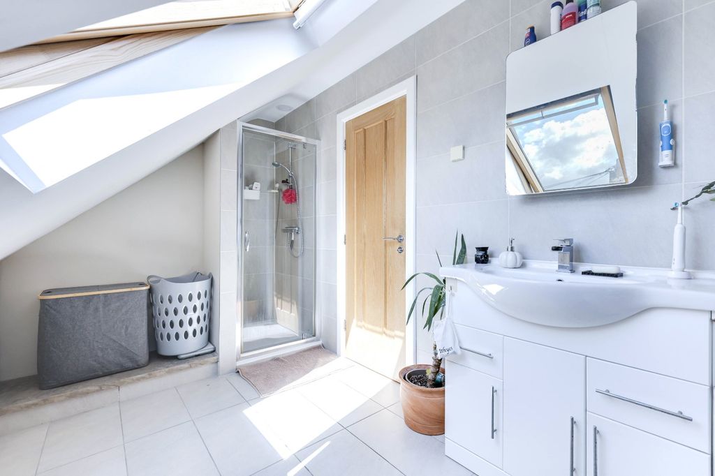 Additional image 35 of 8 bed flat for sale1&1A 3&3A Haigh Wood Road, Leeds, West Yorkshire LS16