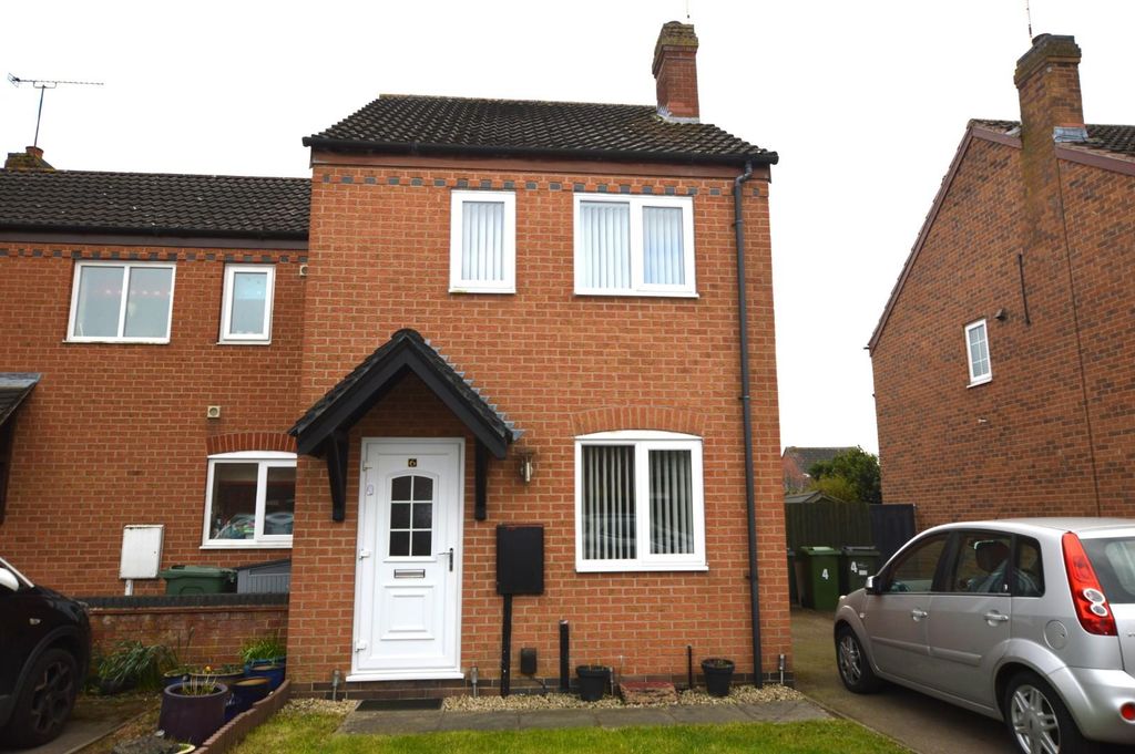 Property photo 1 of 5 Front.Jpg