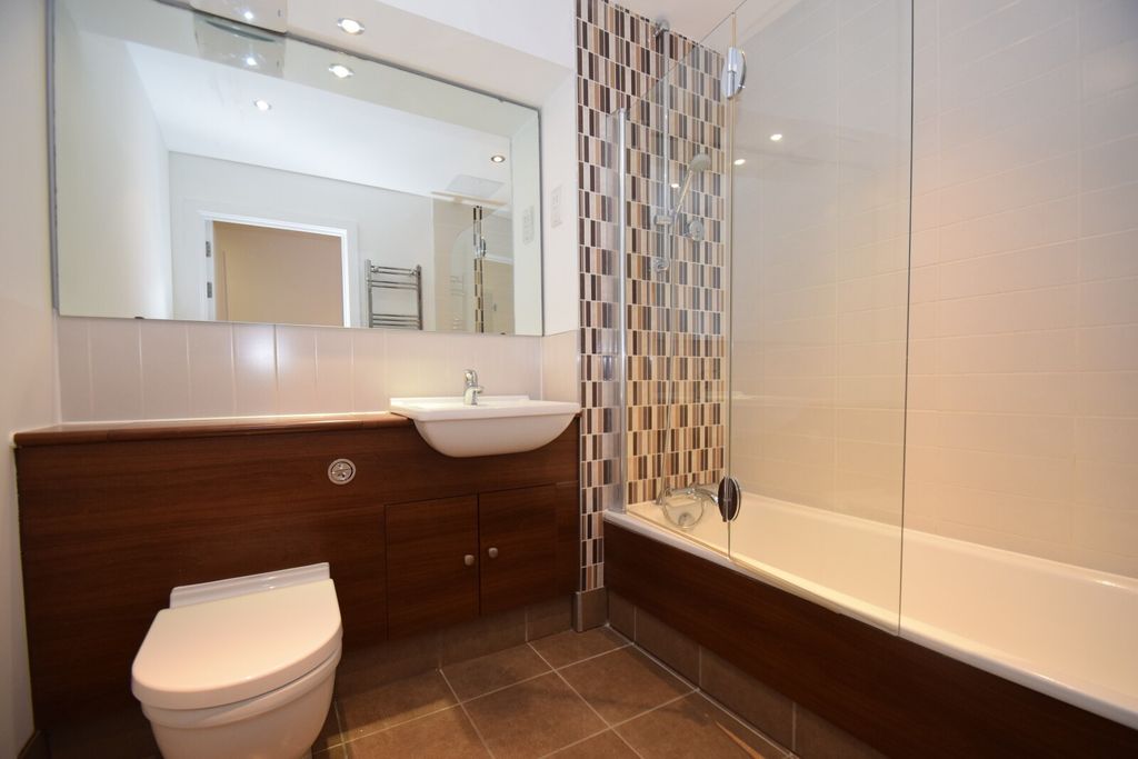 Property photo 3 of 6 Picture No. 09