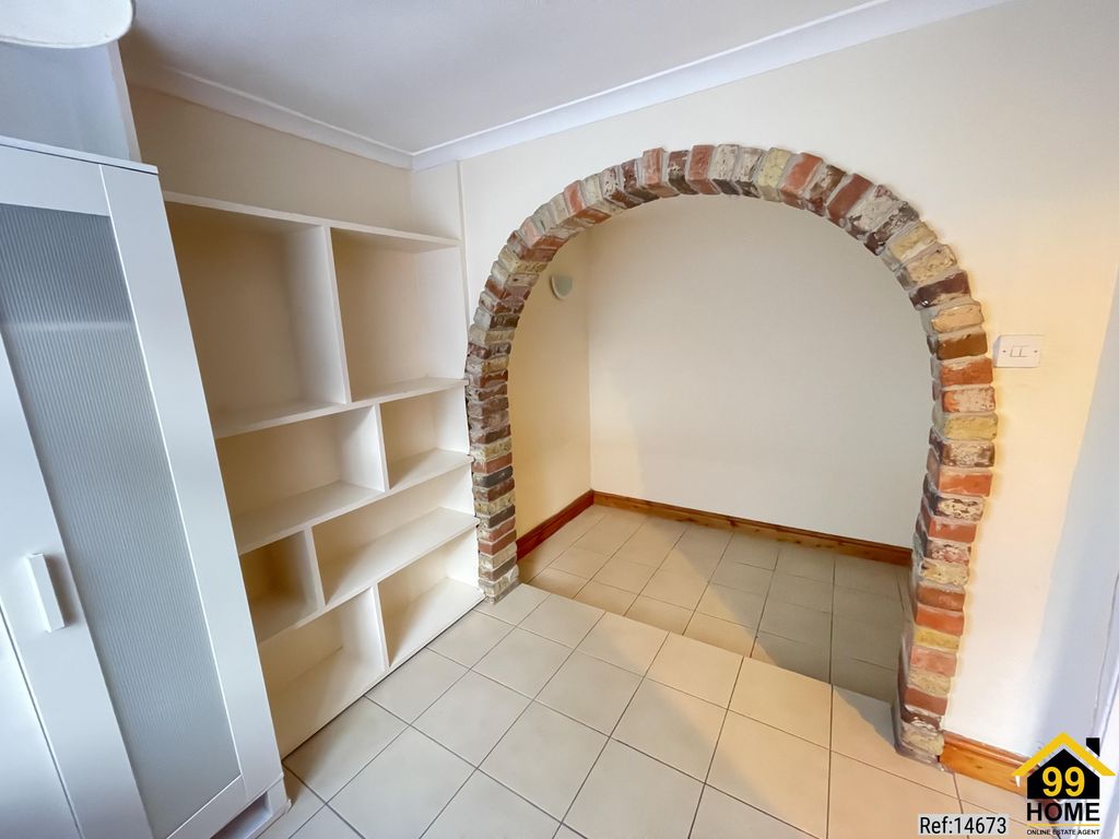 Property photo 3 of 20 Photo 2