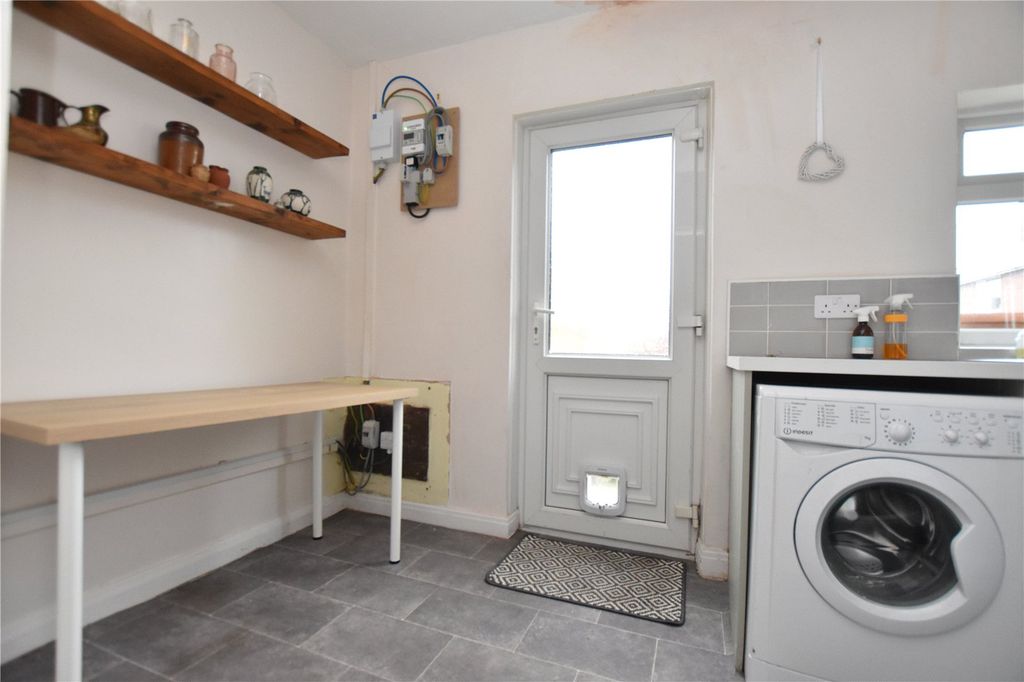 Property photo 3 of 14 Picture No. 06