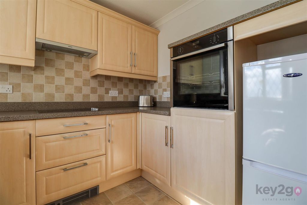 Property photo 3 of 21 Img_6885-Img_6887.Jpg