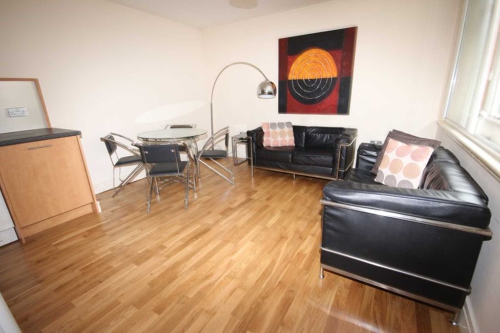 Property photo 1 of 4