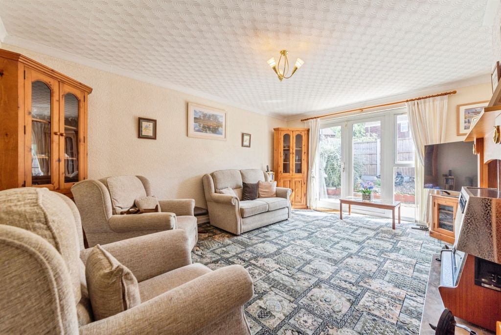 Property photo 3 of 17