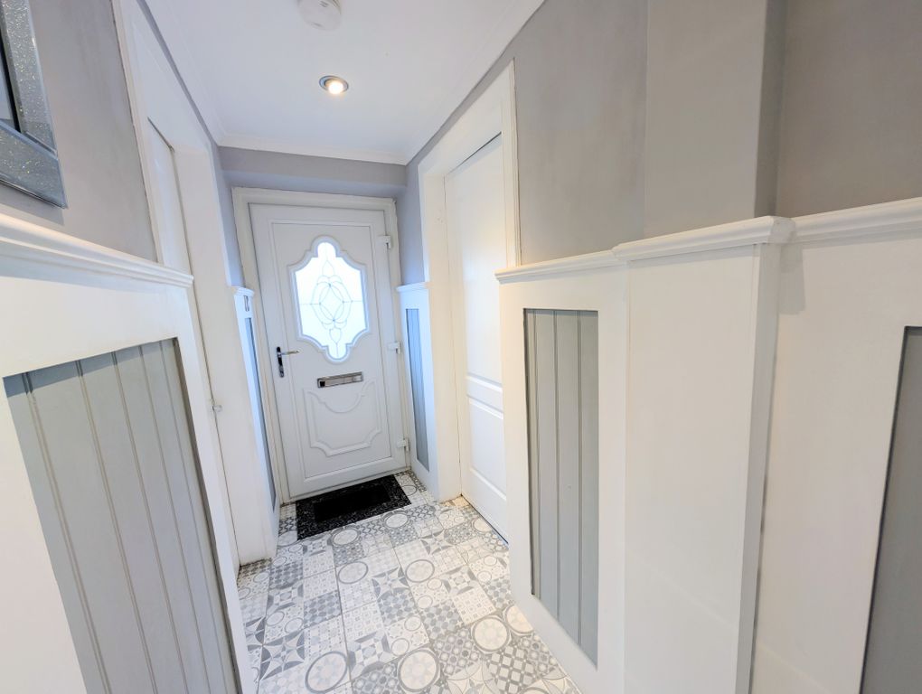 Property photo 2 of 21 Hall