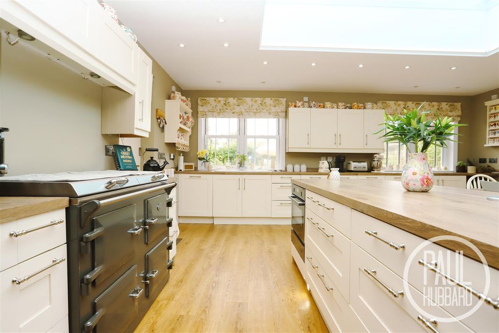 Property photo 3 of 43 Img_2568.Jpg