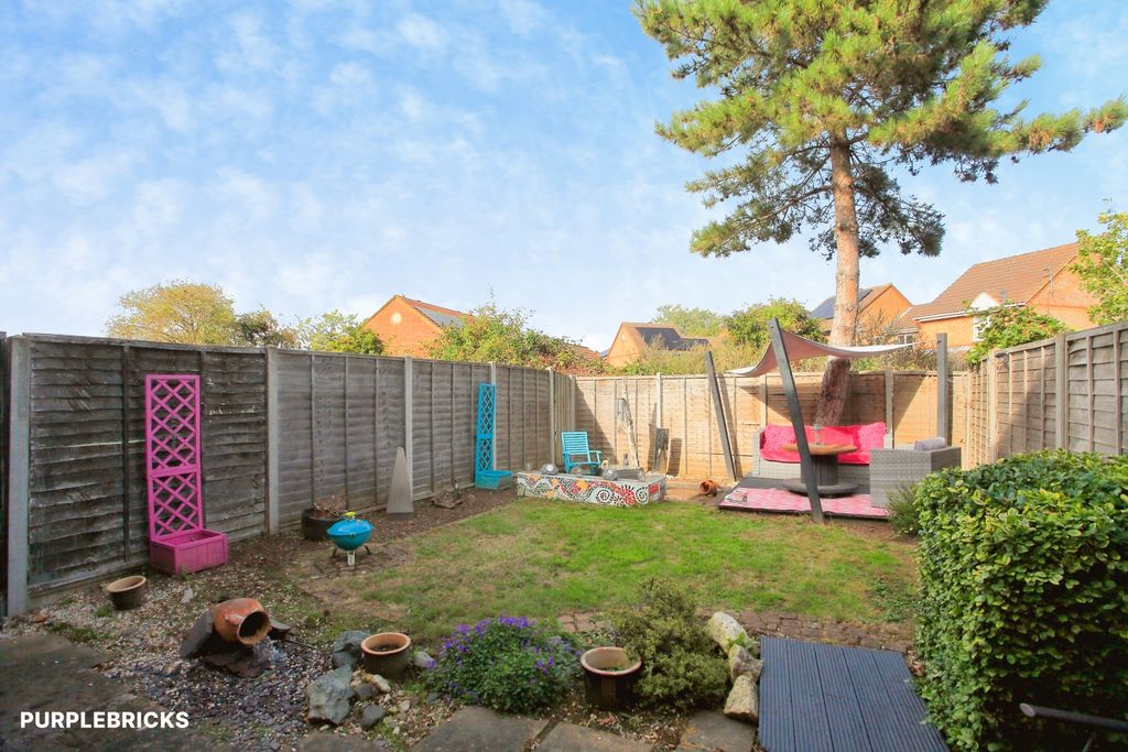 Property photo 3 of 23