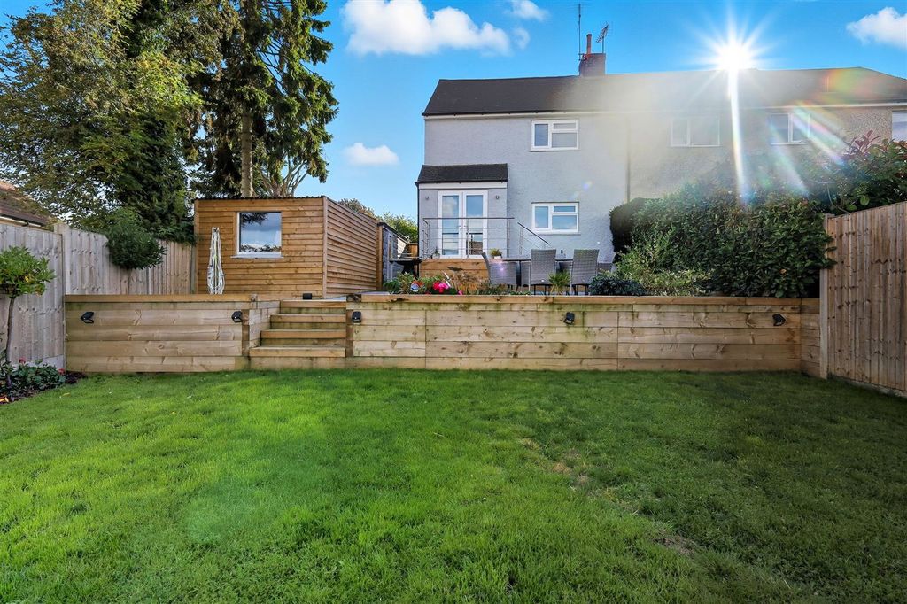 Property photo 2 of 25