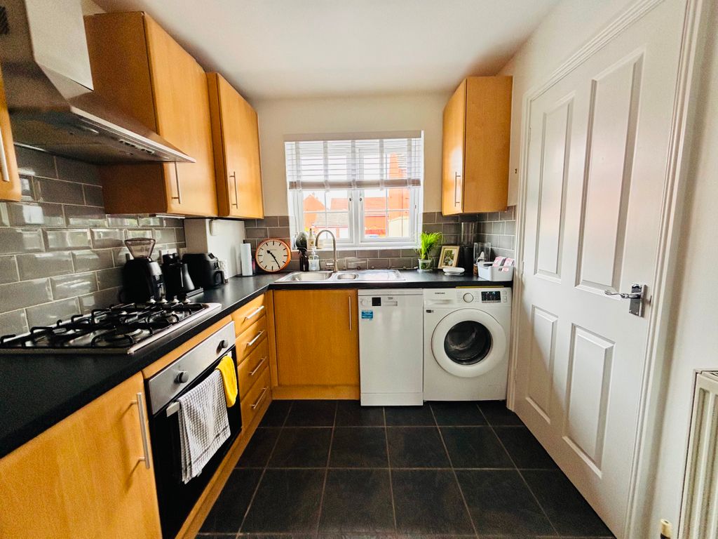 Property photo 2 of 13