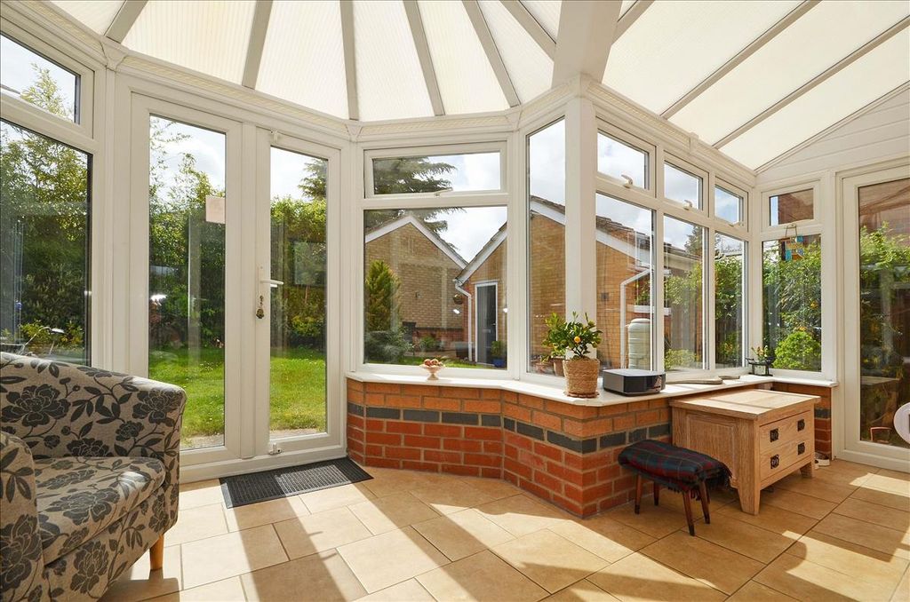 Property photo 2 of 20