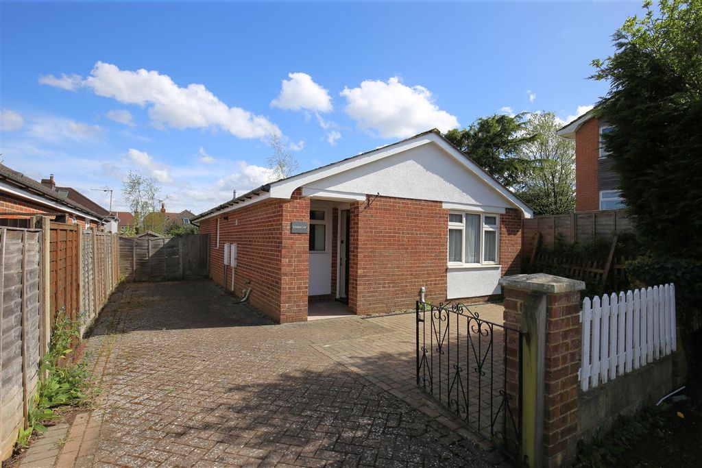 Property photo 1 of 13 Front External