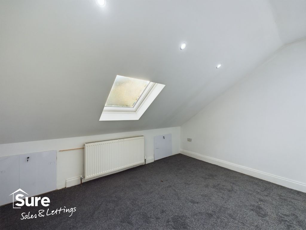 Property photo 3 of 8 3515974
