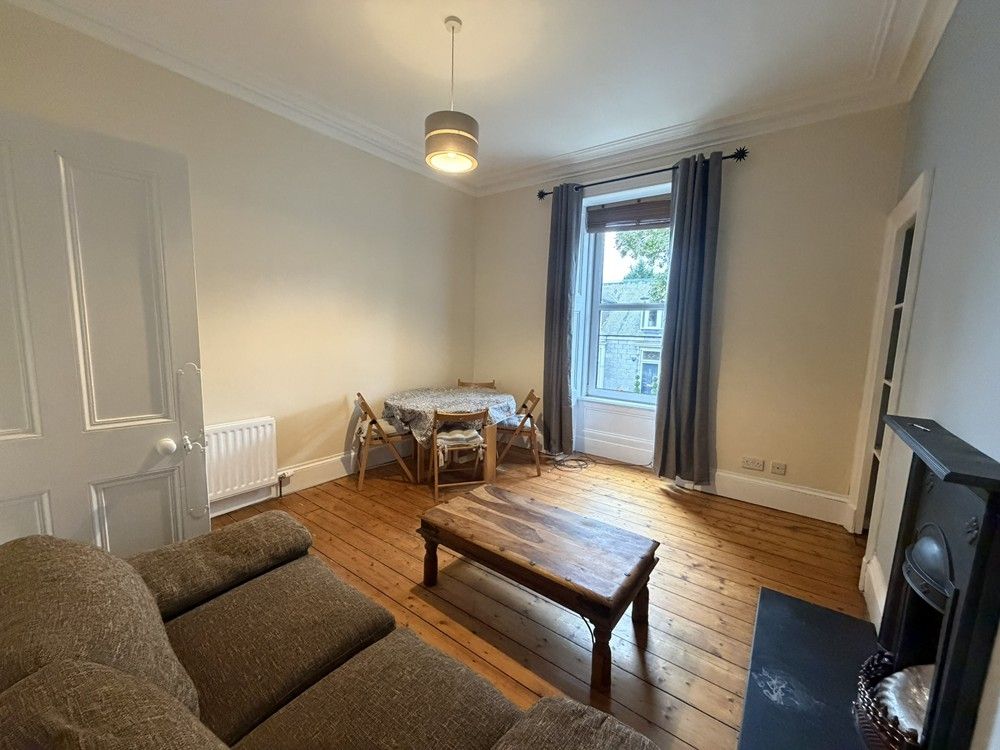 Property photo 2 of 6 48 Ws 1