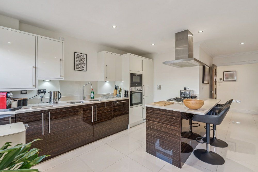 Property photo 2 of 13 Kitchen