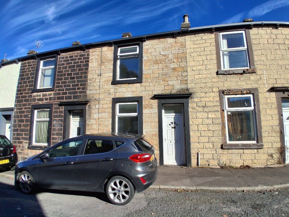 Property photo 1 of 18