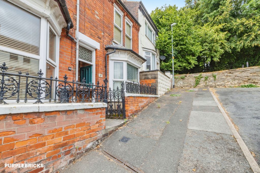 Property photo 2 of 24