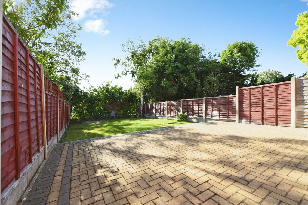 Property photo 2 of 15 Rear Garden