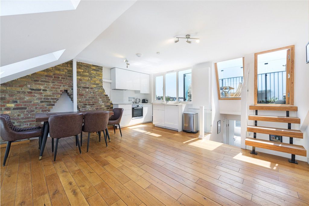 Property photo 3 of 6 Picture No. 09