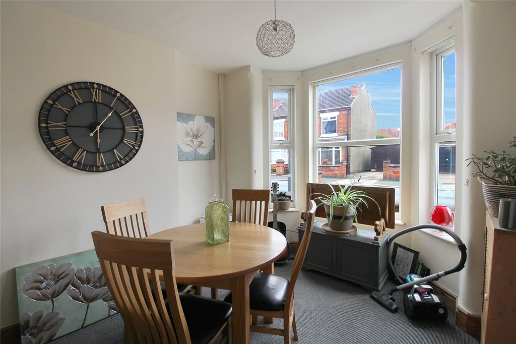 Property photo 3 of 17 Picture No. 10