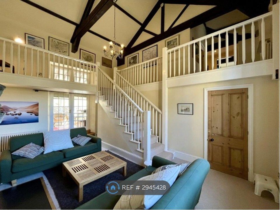 Property photo 2 of 12