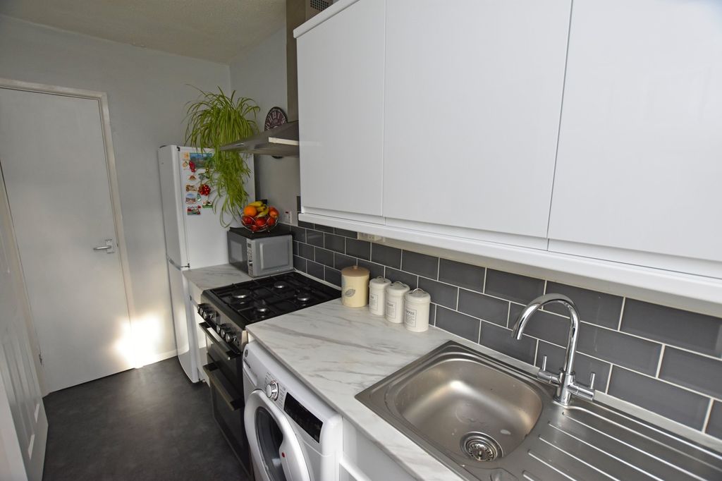 Additional image 4 of 2 bed flat for saleDanes Dyke, Newby, Scarborough YO12