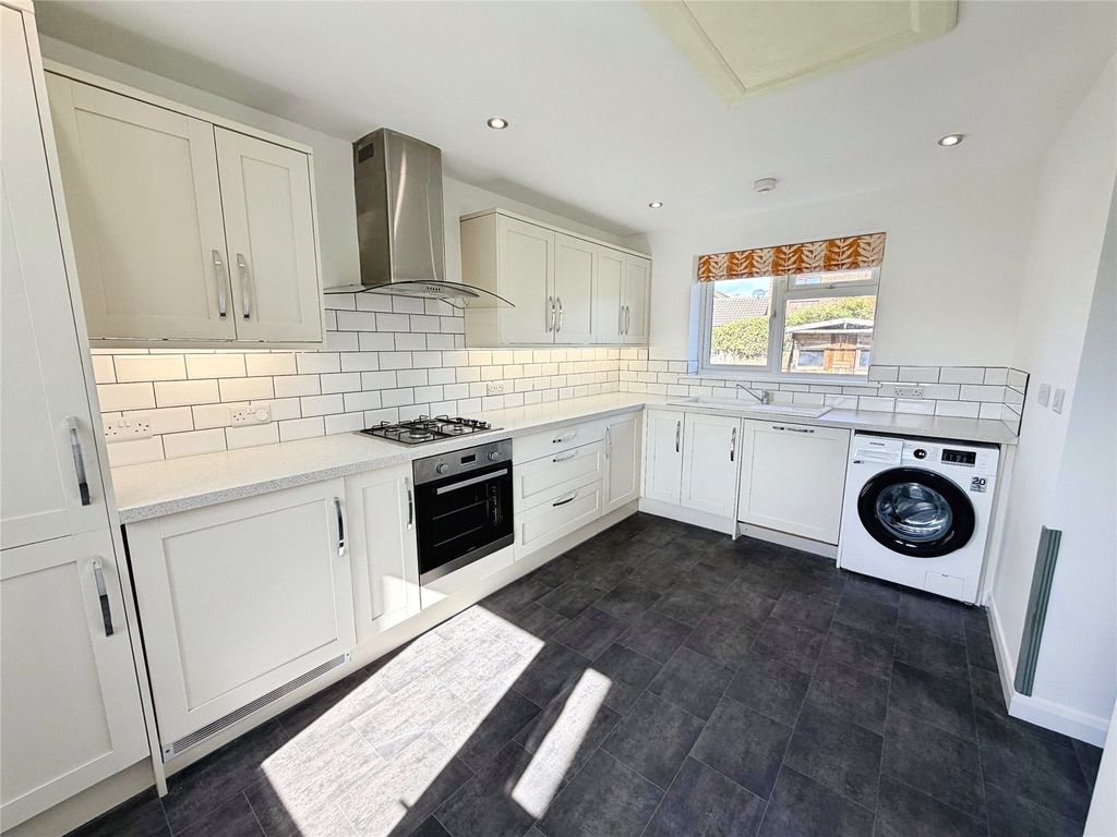 Property photo 3 of 34 2nd Kitchen Utility