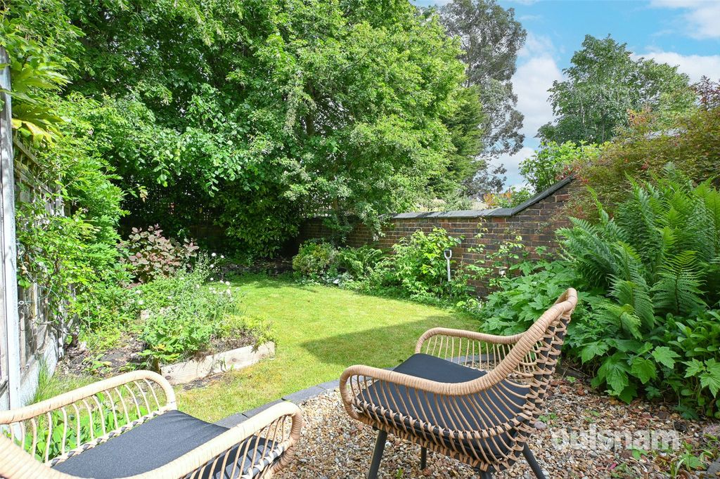 Property photo 2 of 41 Picture No. 51