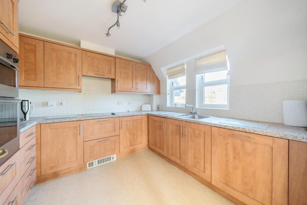 Property photo 2 of 12 Kitchen