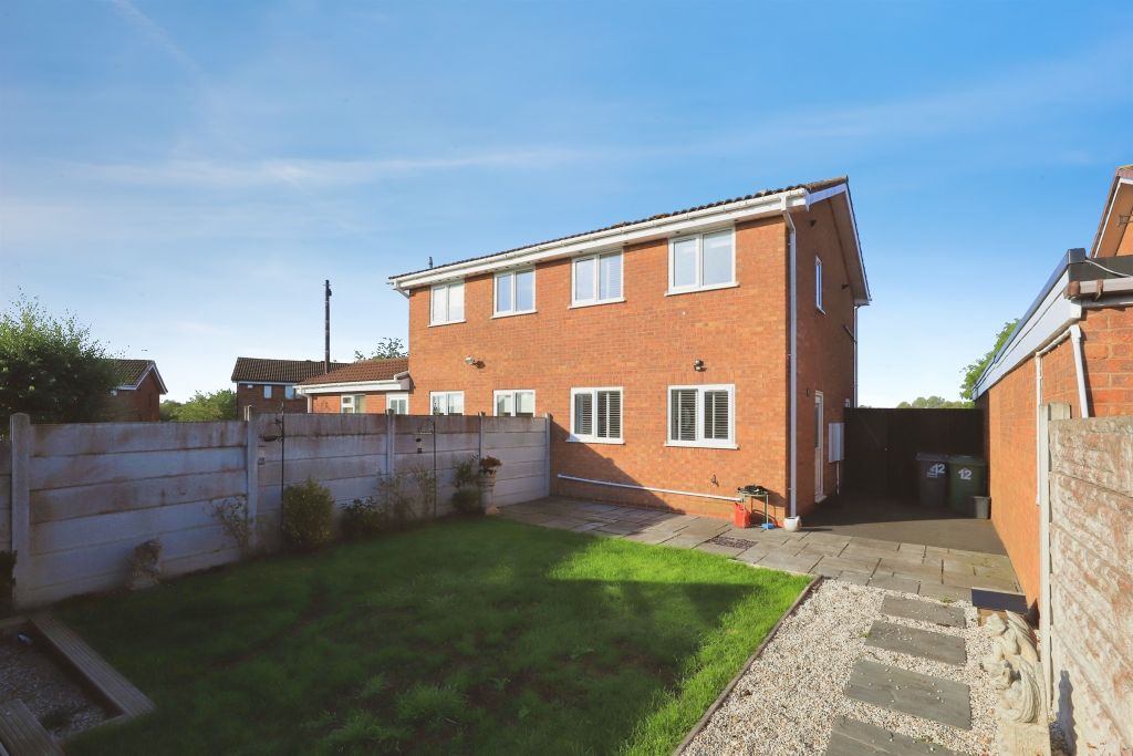 Property photo 2 of 18