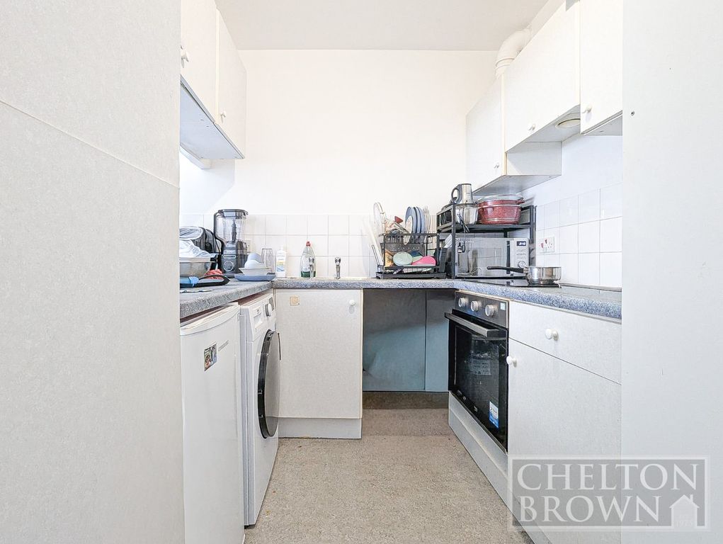 Property photo 2 of 7 Kitchen