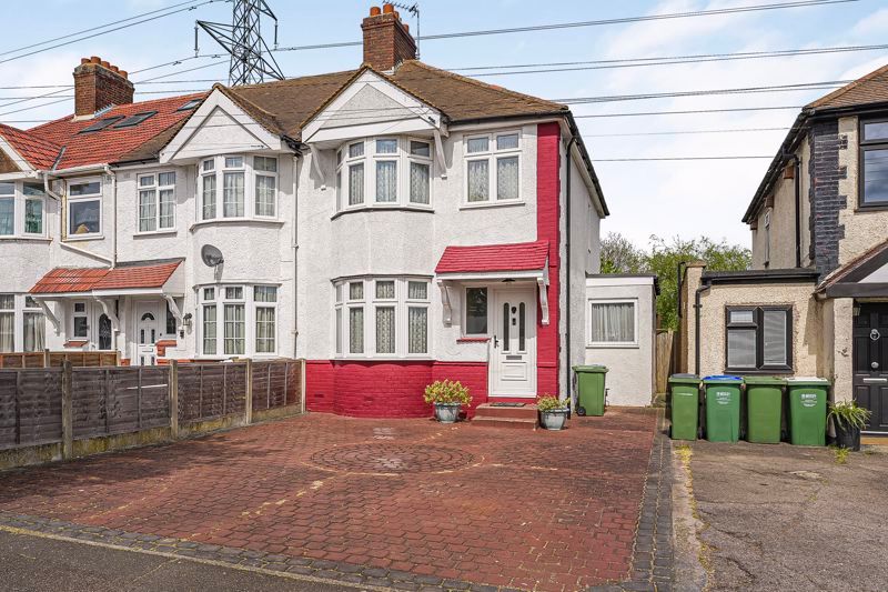 Property photo 1 of 12 External