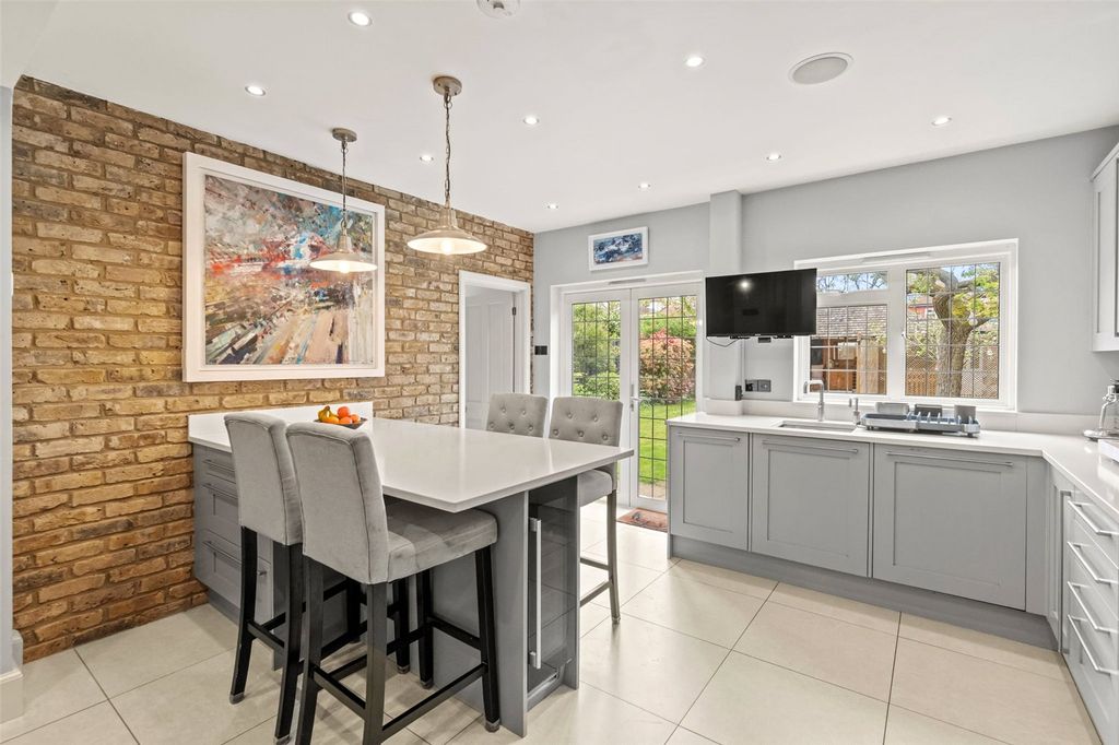 Additional image 4 of 5 bed detached house for saleCourtlands Avenue, Hampton TW12