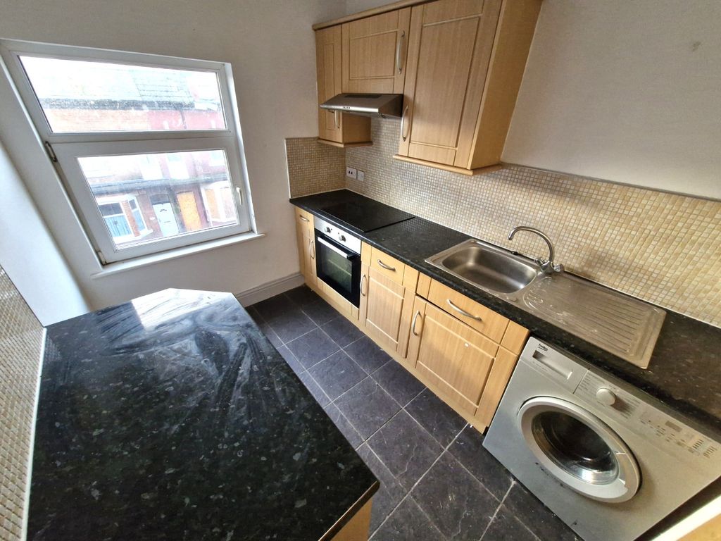 Property photo 1 of 3