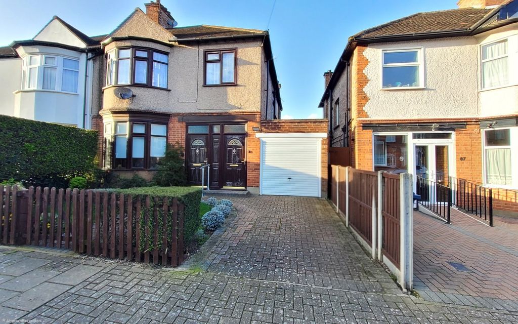 Property photo 1 of 14 Picture No. 16