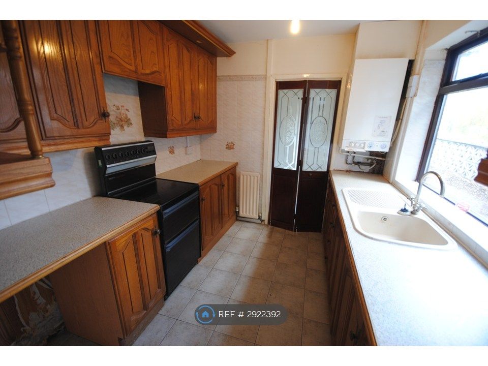 Property photo 3 of 4 Kitchen