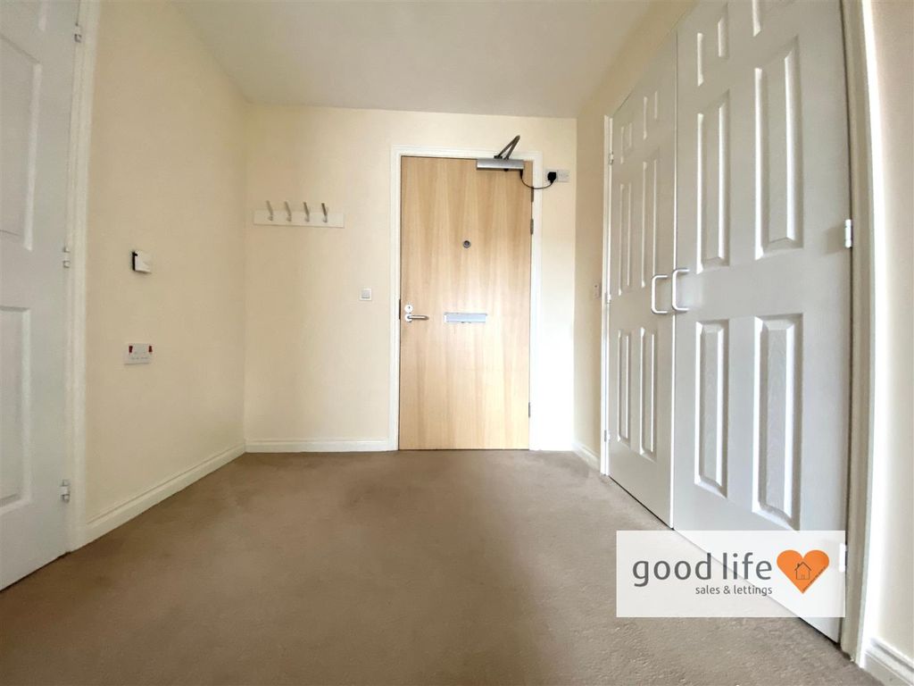 Property photo 1 of 13 20250911_113302341_Ios34Dovecoat.Jpg