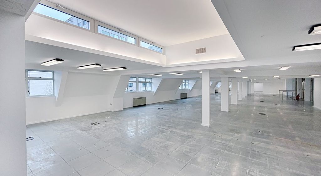 Property photo 2 of 11 Grove House 27 Hammersmith Grove W6 Office To Let West London Ext 7.Jpg