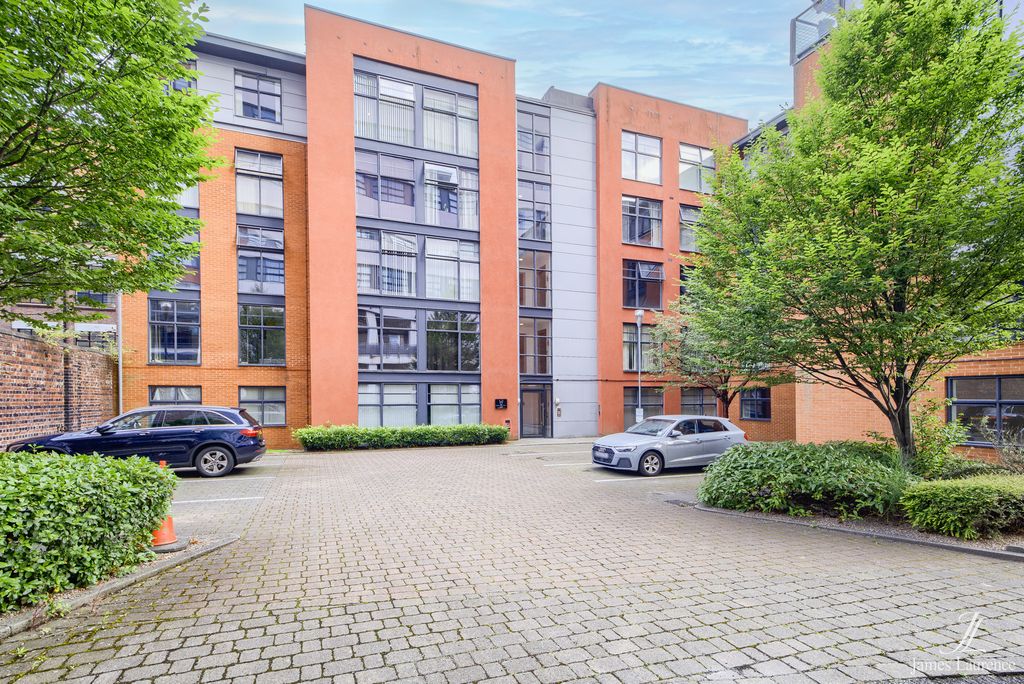 Property photo 1 of 11 Xt408810-Hdr(3)-Edit