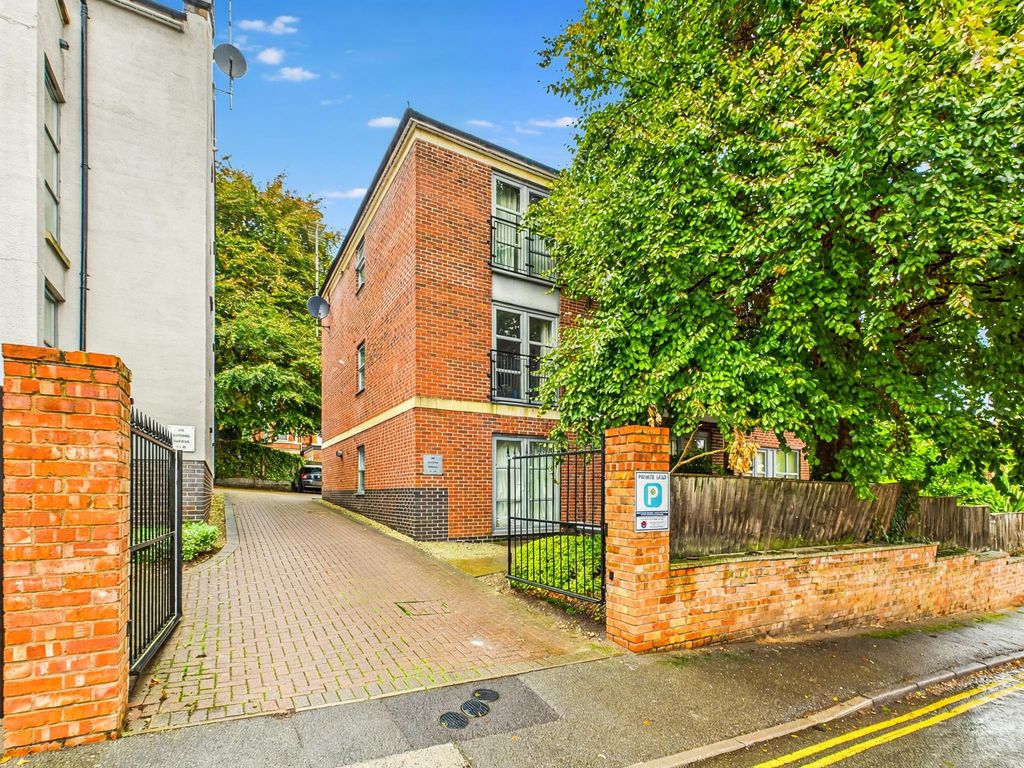 Property photo 1 of 12 Front