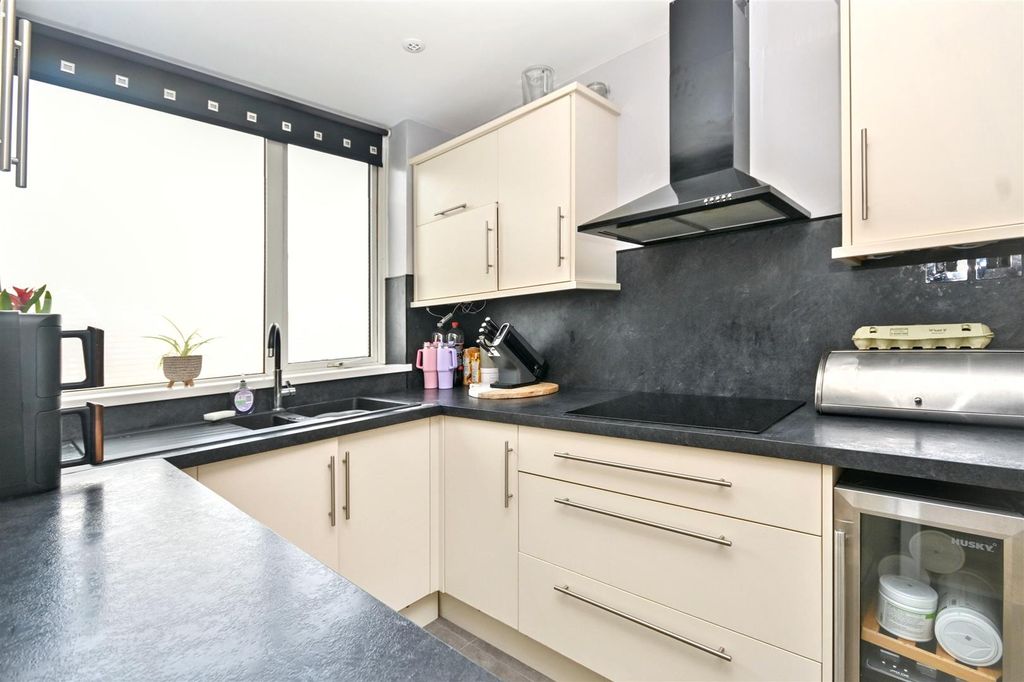 Property photo 3 of 15 Dsc_2290.Jpg